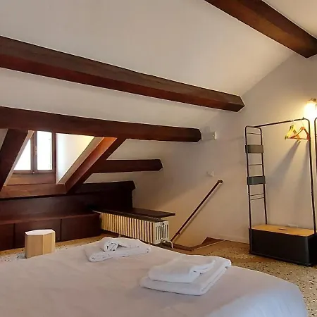 Holiday home Domus Estia Venice