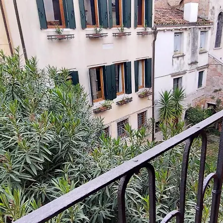 Holiday home Domus Estia Venice