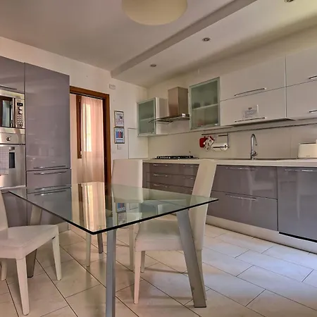 Da Bruno Homes Apartment *
