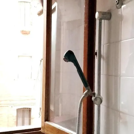 Spacious Artist's On Canal In Center - 100 Square Meters * Venice