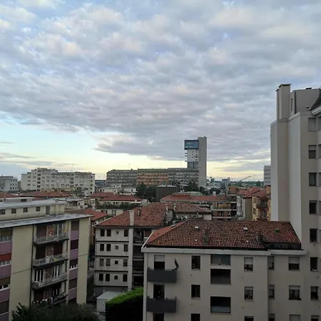 Quiet Station Flat 86sqm 100m To Bus Station 300m To Train Station * Venice