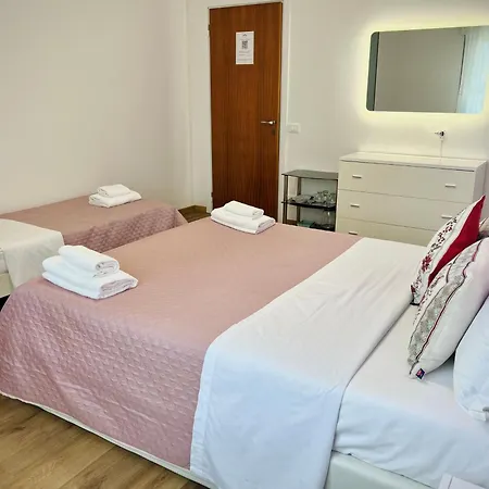 Blue Deluxe Bed & Breakfast