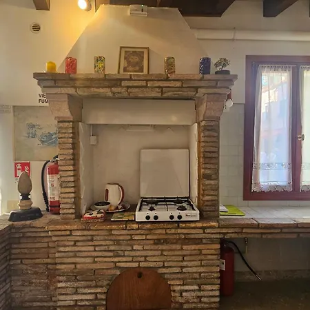 Casa Yellow Corner Burano