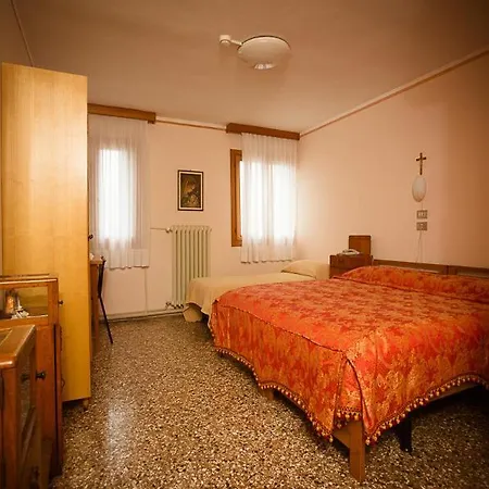 Casa Caburlotto Holiday home *