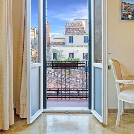 Guest house Inn Venice Venice