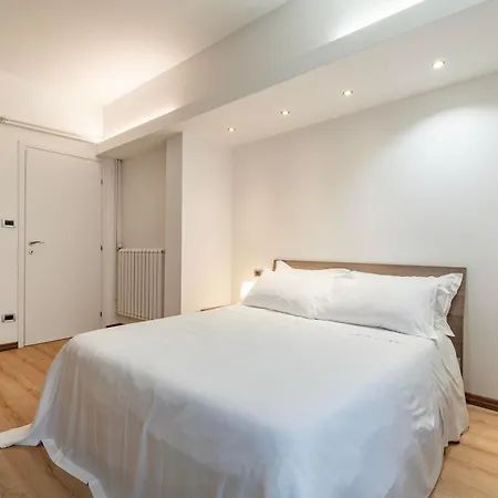 Luminoso In Mestre By Bricola Apartment