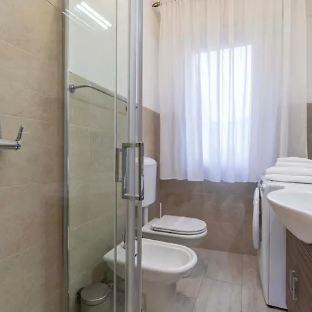 Luminoso In Mestre By Bricola Apartment