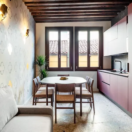 Apart-hotel Qn Veneza