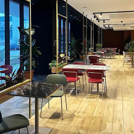 Hotel Laguna 3*