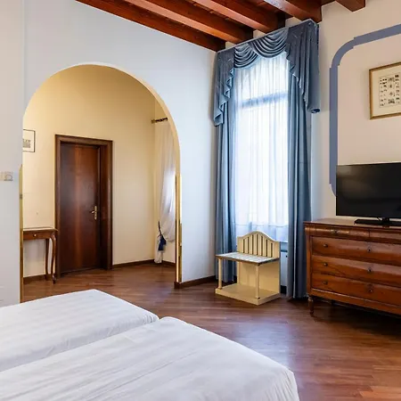 Colombina Hotel 4*
