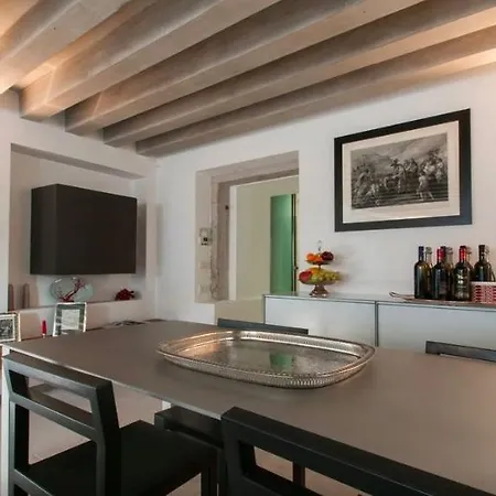 Palazzo Smith Valmarana * Venice