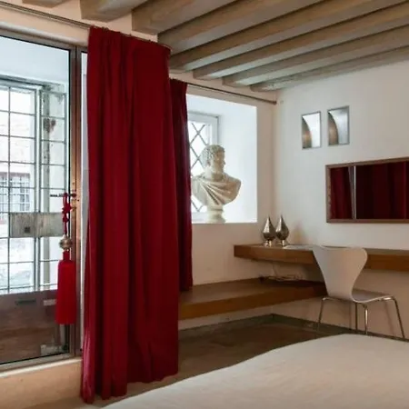 Palazzo Smith Valmarana Apartment