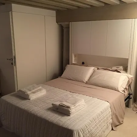 Palazzo Smith Valmarana Apartment Venice