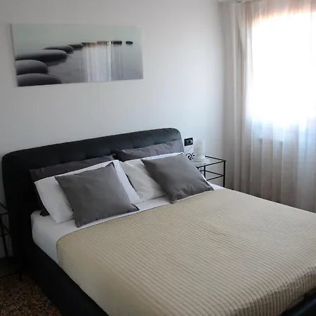 Ca' Delfina Apartment
