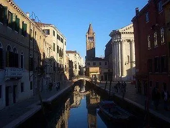 Bed & Breakfast Leonardo 2*