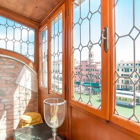 Rialto Terrace On The Grand Canal Apartment