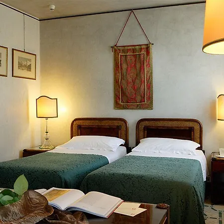 Hotel Palazzo Del Giglio 4*