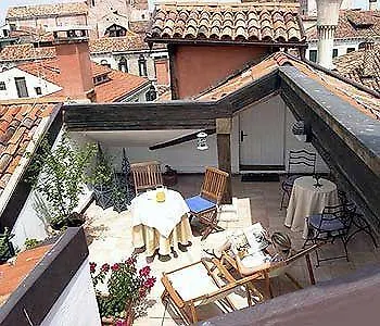 Ca' Della Corte 2* Benátky