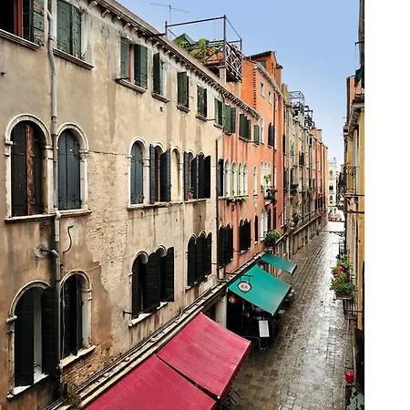 Botteri Palace By Wonderful Italy Апартаменты *