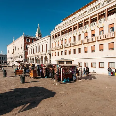 Residenza Dei Dogi Apartment