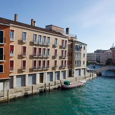 Mema Venise