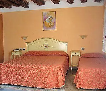 Otel Ca Riza 3*