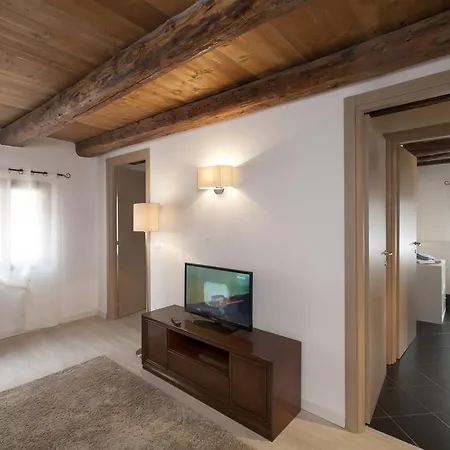 Tiziano Apartment Venedig
