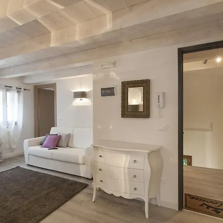 Residenza Tiziano Apartman *