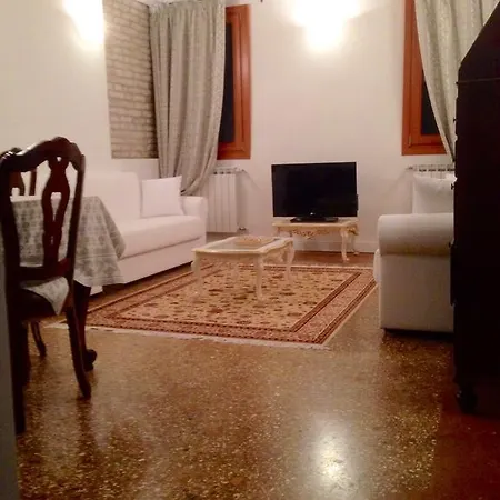 Apartment Romantic