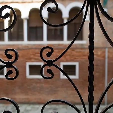 Casa de hóspedes Antico Fiore 3*