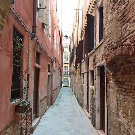 Apartment Mater Domini
