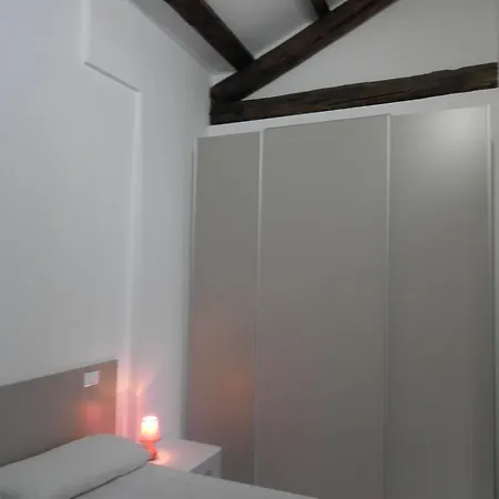 Attico Biennale Nuovissimo Apartment Venice