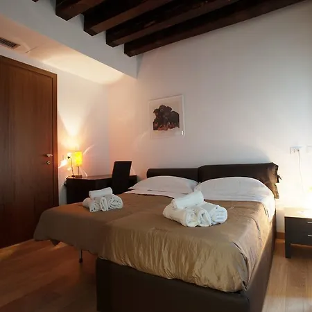 The Lion's House Apt2 Venice