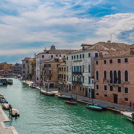 Apartment Palazzina Canal