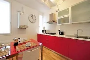 Elegance Apartment