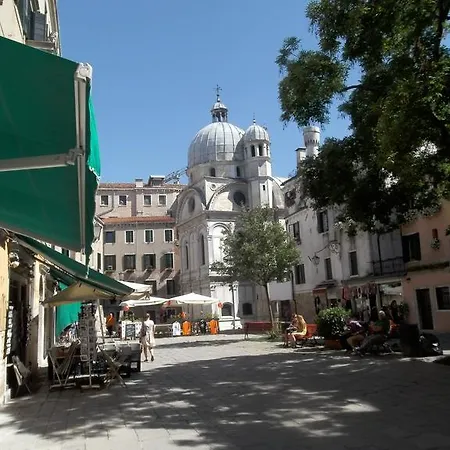 Maison d'hôtes Star - Locazione Turistica 2*