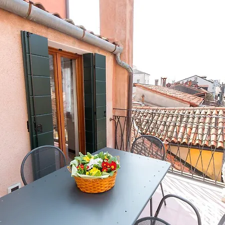 Apartment Ca Manzoni With Terrace