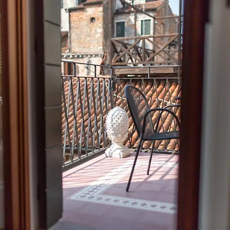 Ca Manzoni With Terrace Apartment *