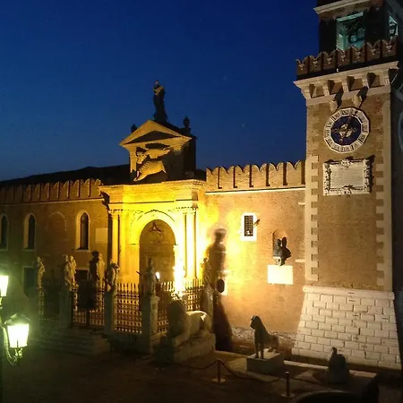 Lejlighed Ai Leoni