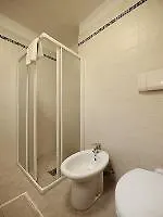 Santa Lucia Hotel *