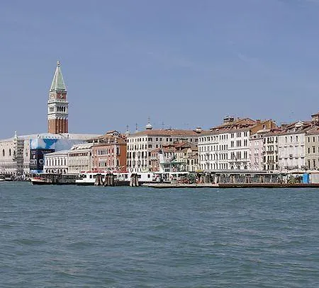 Hostel San Marco Flat