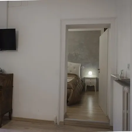 Aparthotel Porta Orientalis 2*