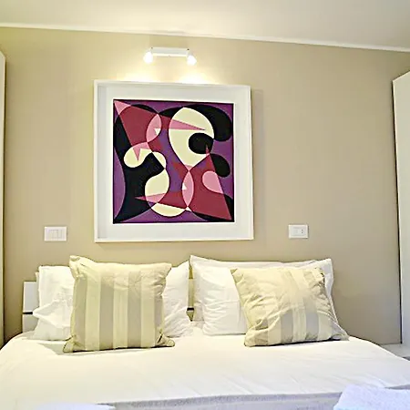 Apartment Gallery *