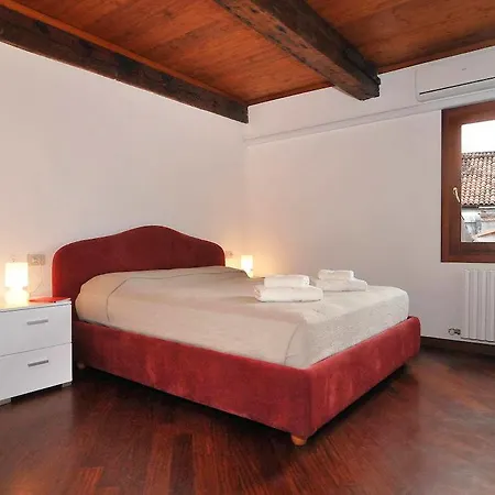 Apartment Ca' Lodovica *