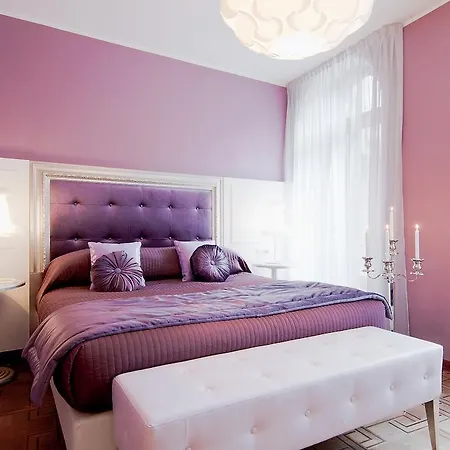 Apartment Ad Lofts