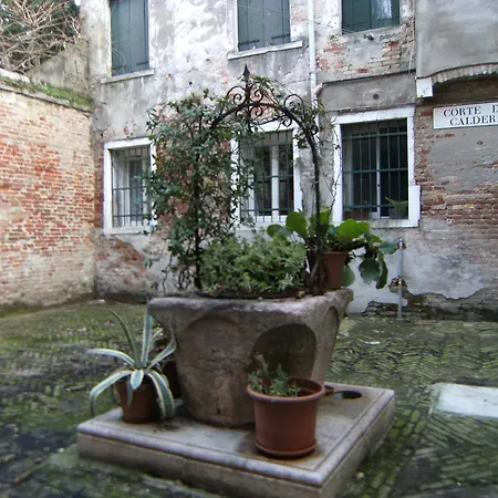Corte Calderer Venice