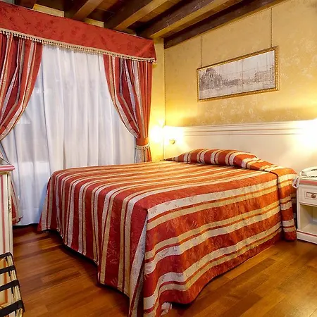 Guest house Ca' San Polo 3*