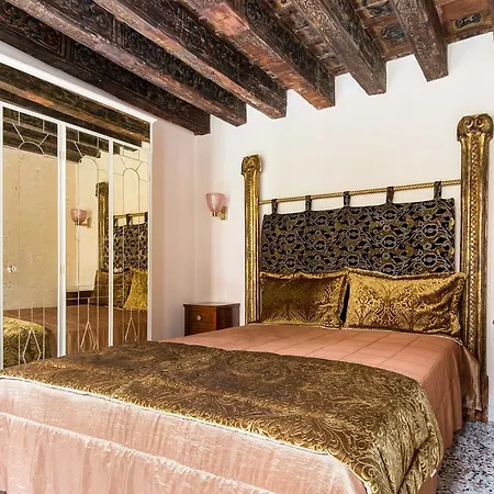 Ca' Granda Apartaments Venice