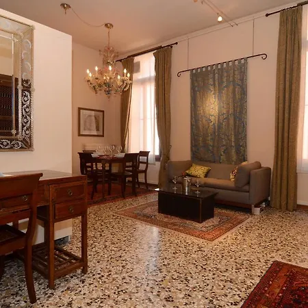 Apartment Calle Dei Botteri