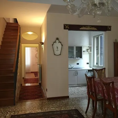 Della Regina Venezia